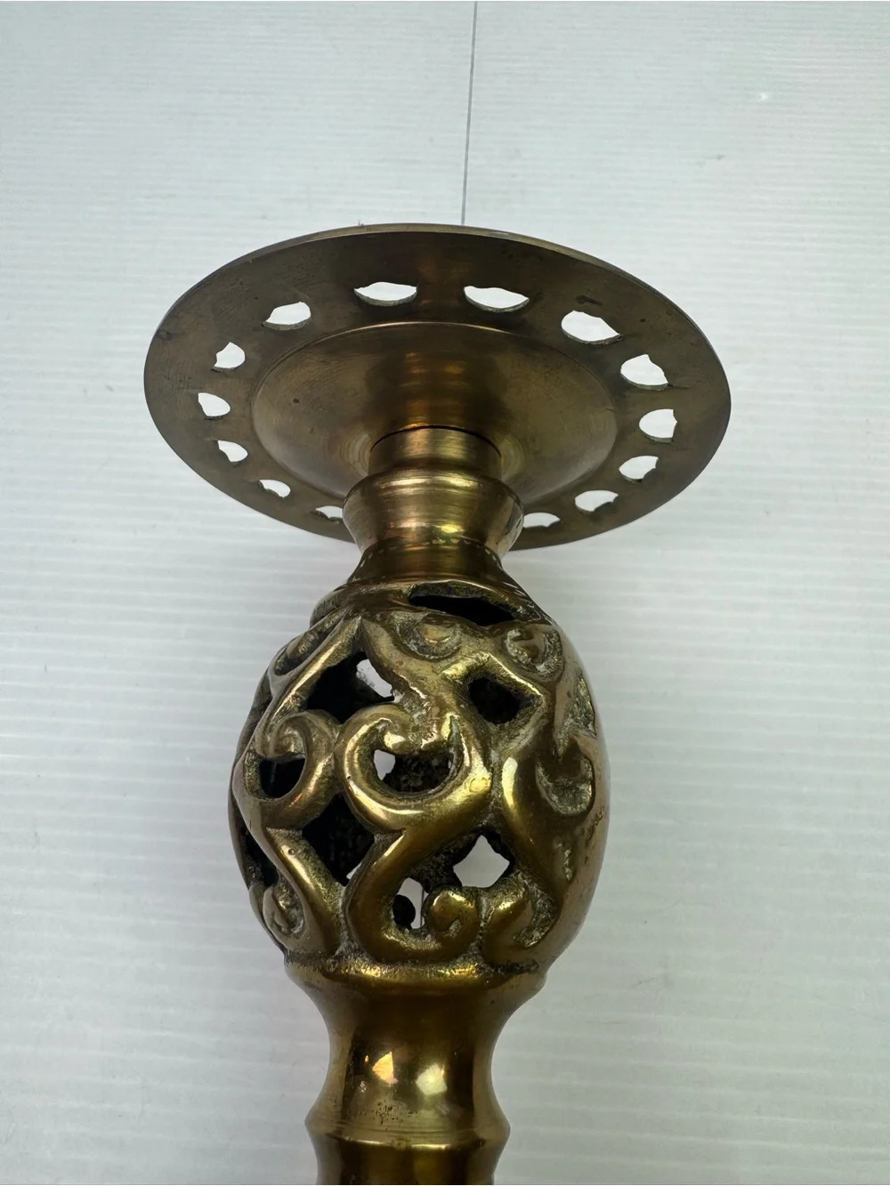 Vtg Solid Brass Pillar Candle Holder Ornate Filigree Style Scroll Candlestick 6